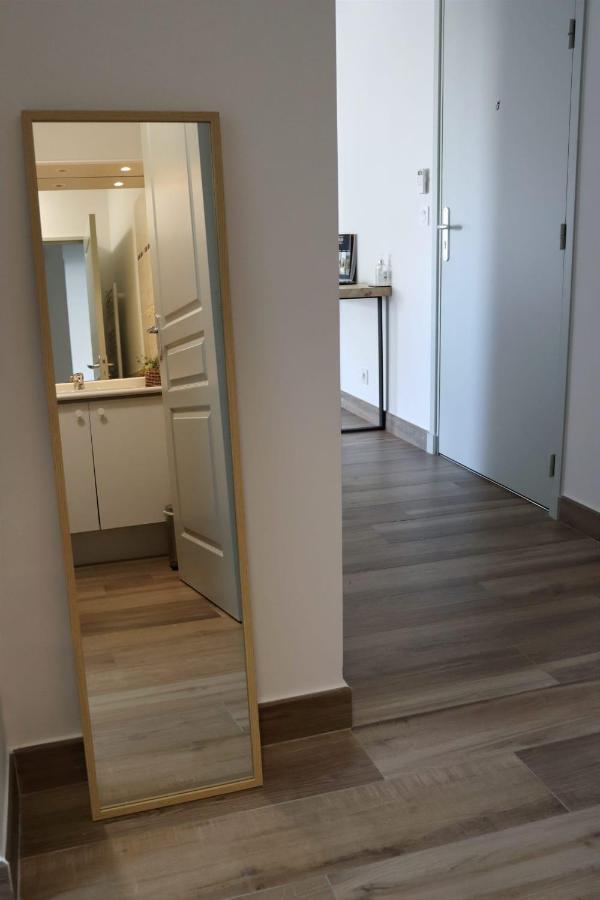 Apartamento Uzes Centre La Terrasse Des Capucines Avec Garage Privee Exterior foto